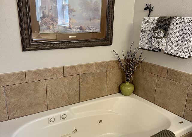 Jetted tub in the Condo A-1 master bathroom
