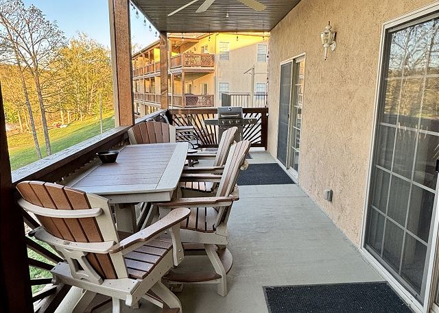 Private balcony dining area at Condo A-6