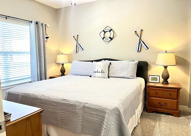 Second king guest bedroom in Condo A-9