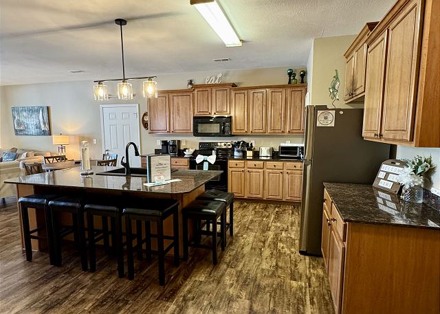 Full kitchen and island seating