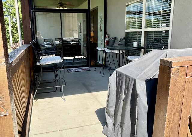 Private deck seating