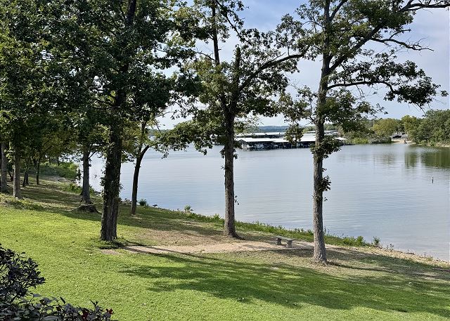 Table Rock Lake shoreline view