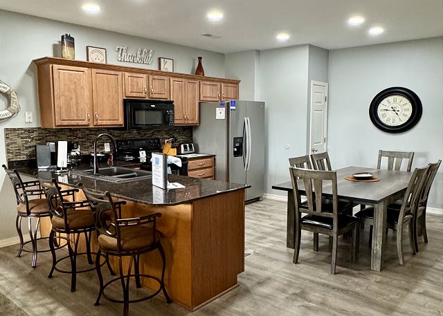 Kitchen breakfast bar and dining space