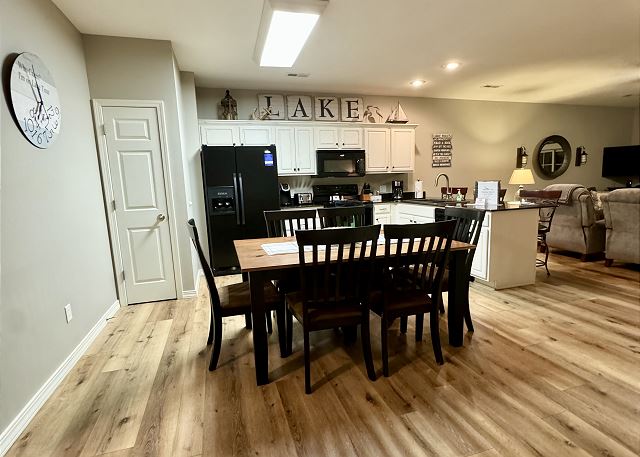 Dining area and full kitchen in Condo B-6