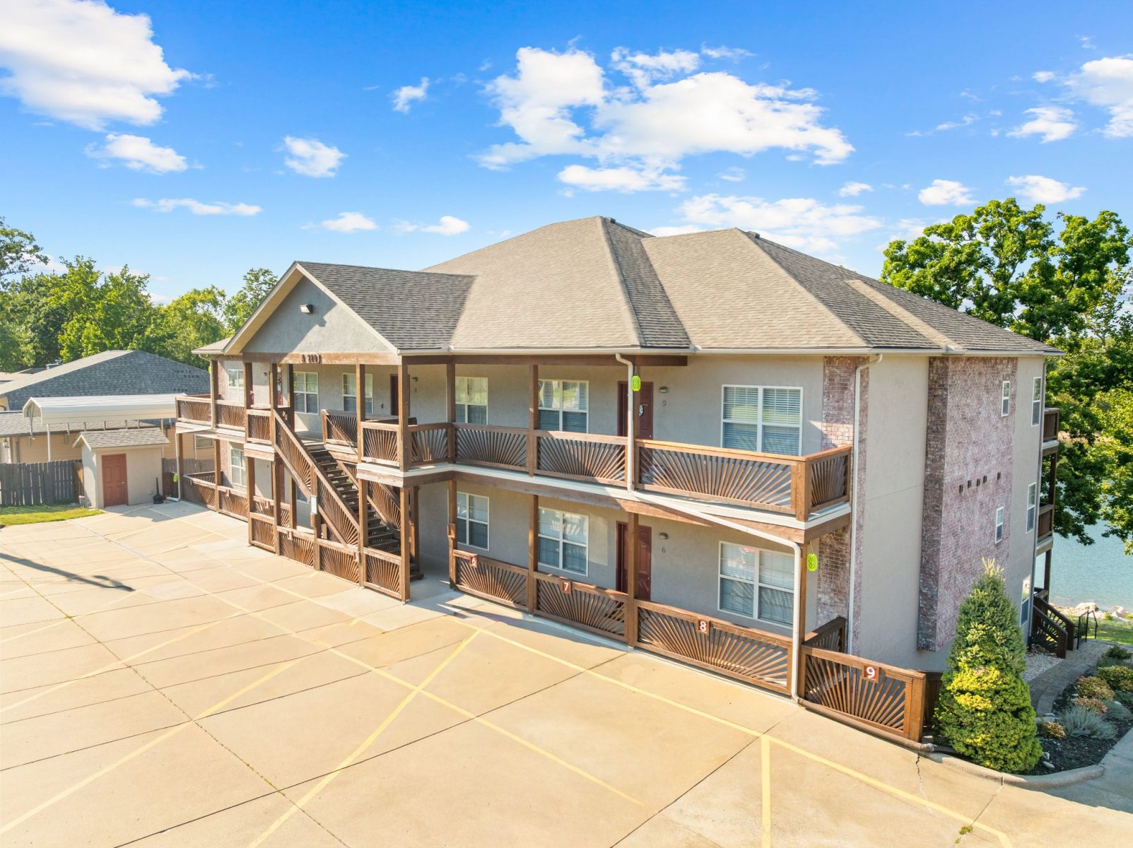 Aerial exterior view of the Condo B-5 building at Vickery Resort